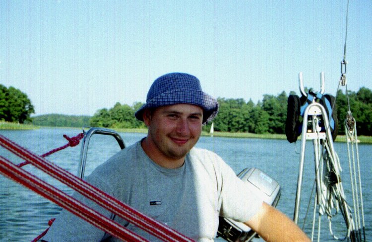 yacht_07-08.2002_003.jpg